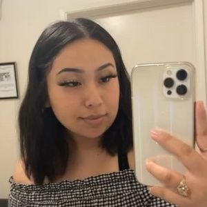 Meet your Posher, Evelyn